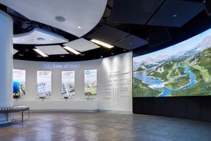 設(shè)計(jì)科技企業(yè)展廳時(shí)，有哪些步驟來(lái)確保數(shù)字交互的成功實(shí)現(xiàn)？